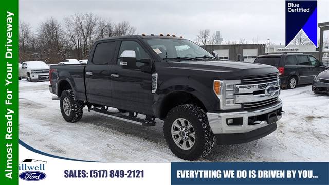 2017 Ford F-350 Super Duty Lariat 4WD photo