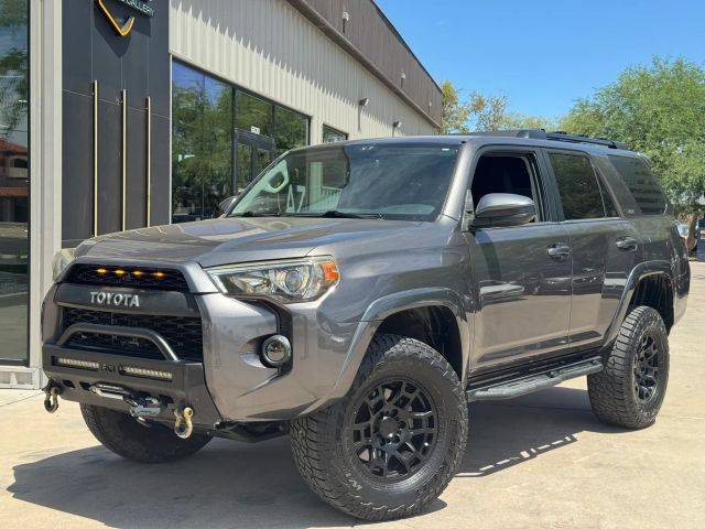 2017 Toyota 4Runner SR5 4WD photo