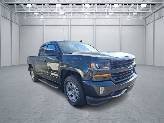 2017 Chevrolet Silverado 1500 LT 4WD photo