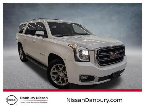 2017 GMC Yukon XL SLT 4WD photo