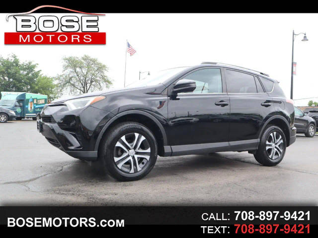 2017 Toyota RAV4 LE AWD photo