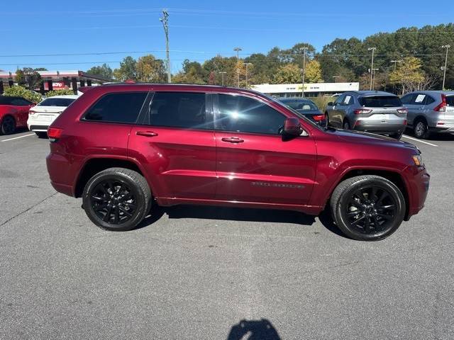 2017 Jeep Grand Cherokee Altitude 4WD photo