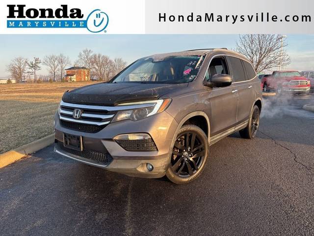 2017 Honda Pilot Touring AWD photo