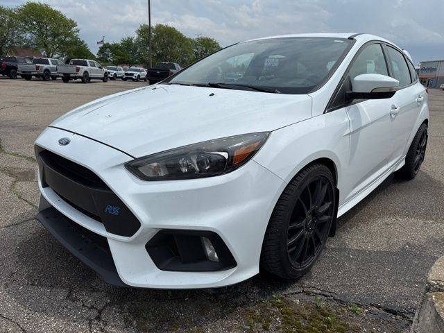 2017 Ford Focus RS AWD photo