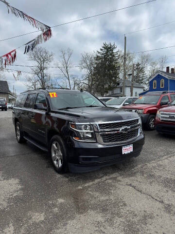 2017 Chevrolet Suburban LS 4WD photo