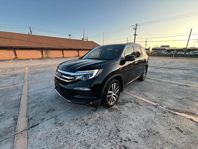 2017 Honda Pilot Elite AWD photo
