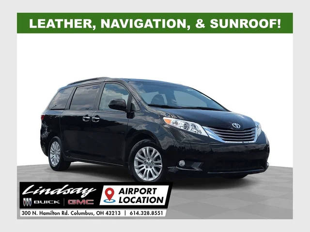 2017 Toyota Sienna XLE Premium FWD photo