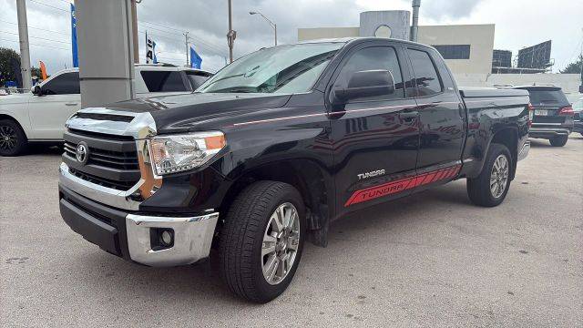 2017 Toyota Tundra SR5 RWD photo