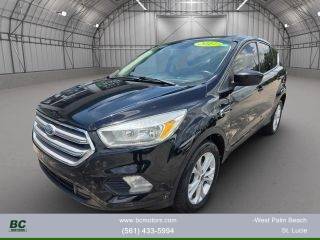 2017 Ford Escape SE FWD photo