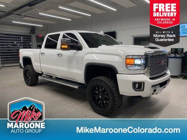 2017 GMC Sierra 2500HD Denali 4WD photo