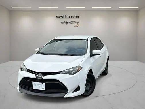 2017 Toyota Corolla LE FWD photo