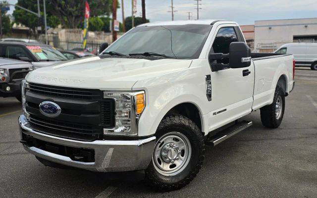 2017 Ford F-250 Super Duty XL RWD photo