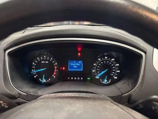 2015 Ford Fusion S FWD photo