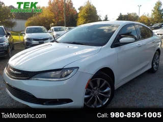 2015 Chrysler 200 S FWD photo