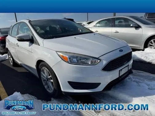 2017 Ford Focus SE FWD photo