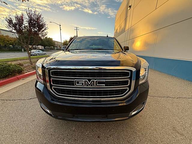 2017 GMC Yukon SLT 4WD photo