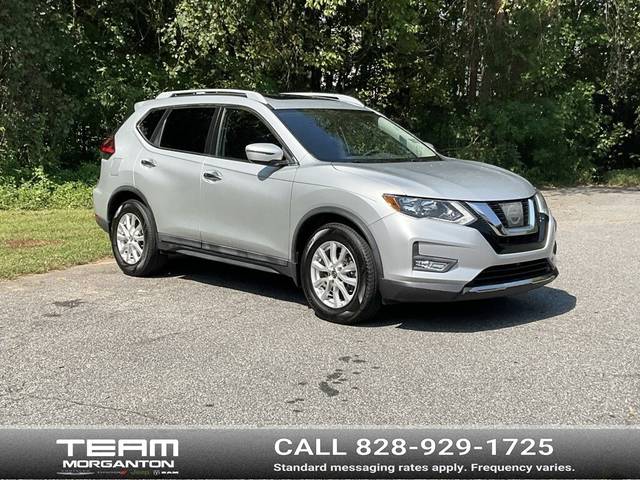 2017 Nissan Rogue SV FWD photo