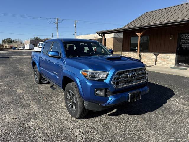 2017 Toyota Tacoma TRD Sport 4WD photo