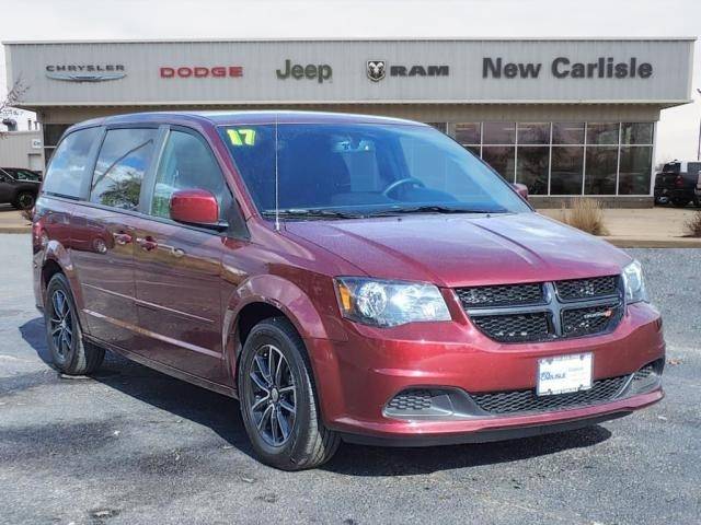 2017 Dodge Grand Caravan SE Plus FWD photo