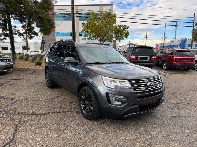 2017 Ford Explorer XLT 4WD photo