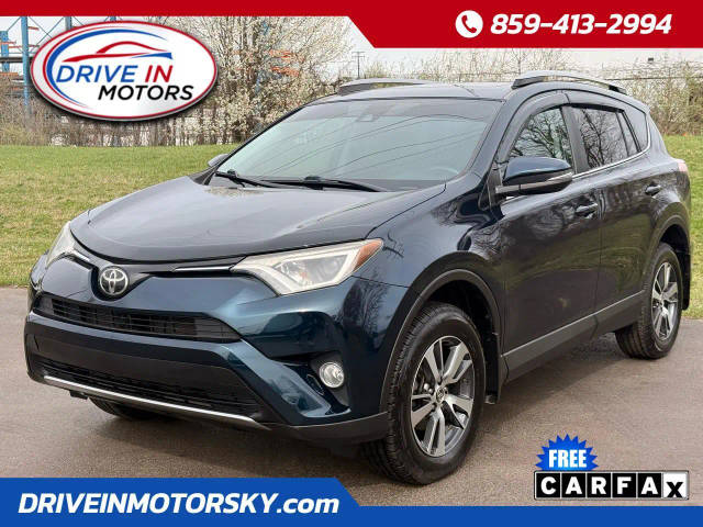 2017 Toyota RAV4 XLE AWD photo