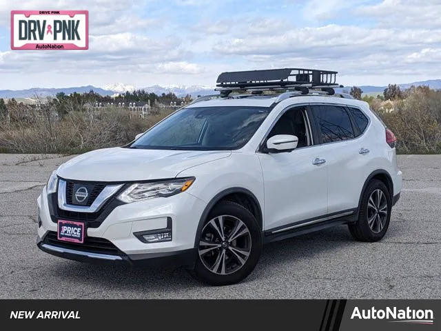 2017 Nissan Rogue SL FWD photo