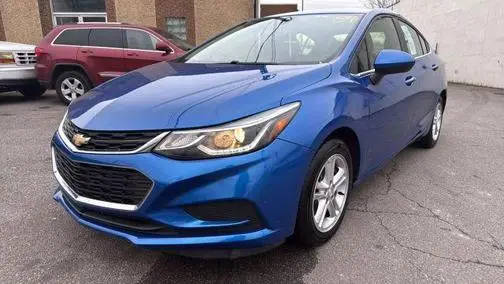 2017 Chevrolet Cruze LT FWD photo