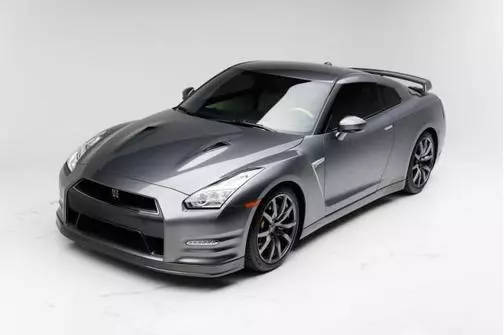 2015 Nissan GT-R Premium AWD photo