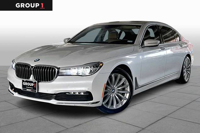 2018 BMW 7 Series 740i RWD photo