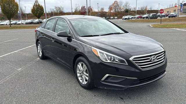 2017 Hyundai Sonata 2.4L FWD photo