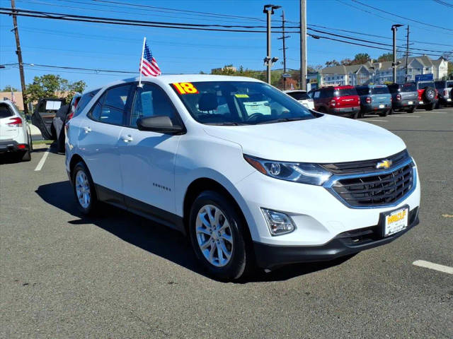 2018 Chevrolet Equinox LS FWD photo