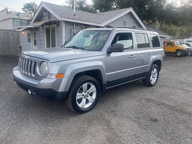 2016 Jeep Patriot Latitude 4WD photo