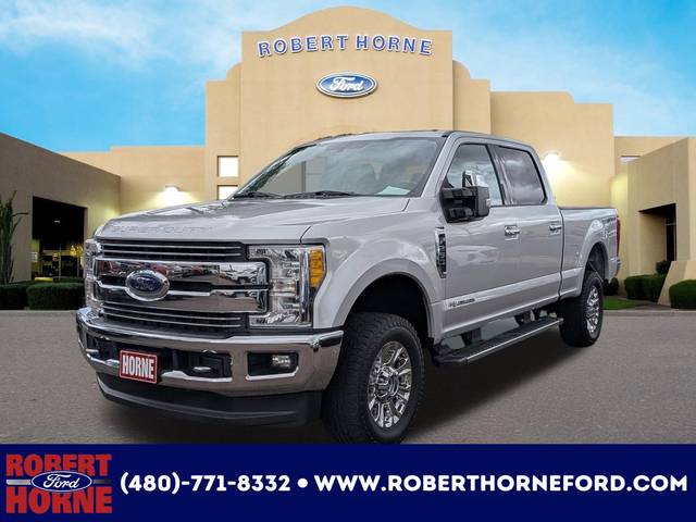 2017 Ford F-250 Super Duty Lariat 4WD photo