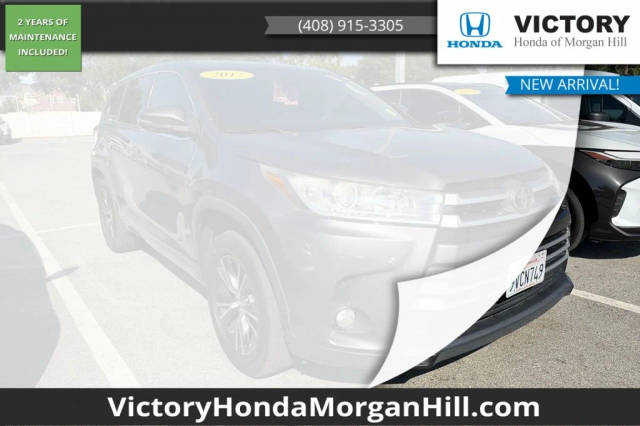 2017 Toyota Highlander LE Plus FWD photo