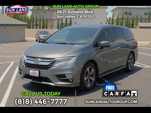 2018 Honda Odyssey Touring FWD photo