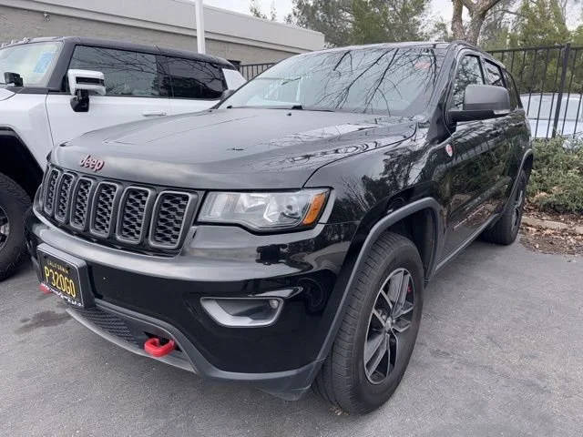 2017 Jeep Grand Cherokee Trailhawk 4WD photo
