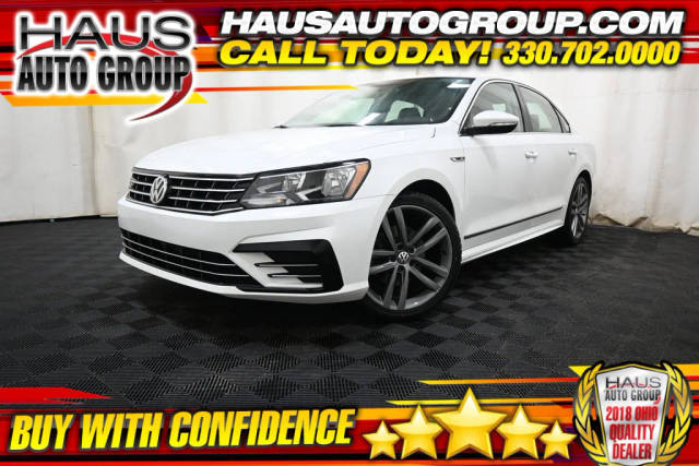 2017 Volkswagen Passat R-Line w/Comfort Pkg FWD photo