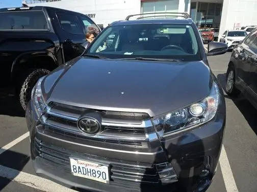 2017 Toyota Highlander Limited AWD photo