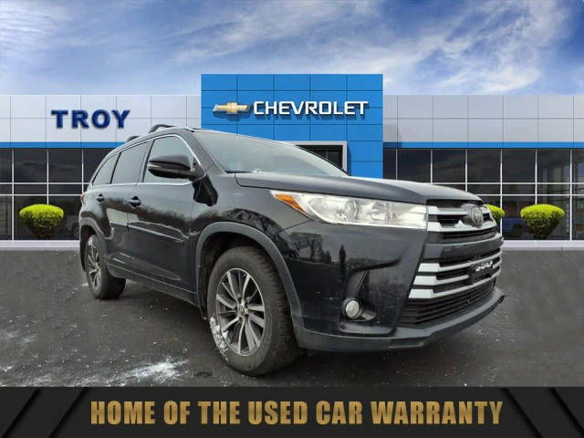 2017 Toyota Highlander XLE AWD photo