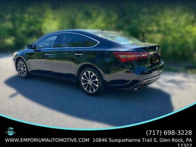 2016 Toyota Avalon XLE FWD photo