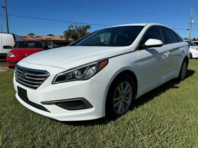 2017 Hyundai Sonata 2.4L FWD photo