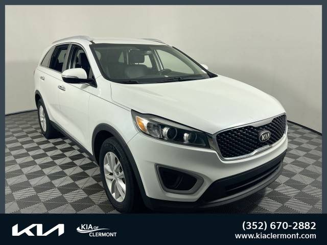 2017 Kia Sorento LX FWD photo