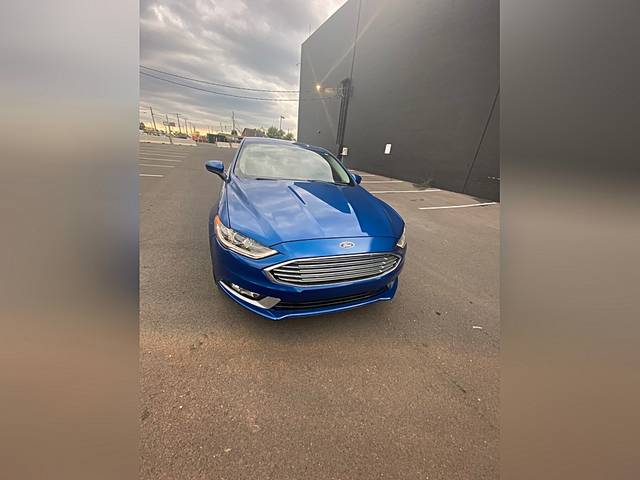 2017 Ford Fusion SE FWD photo