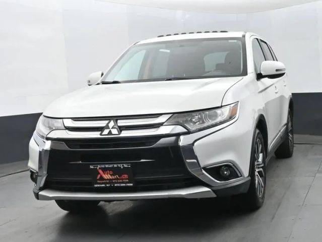 2017 Mitsubishi Outlander SE 4WD photo