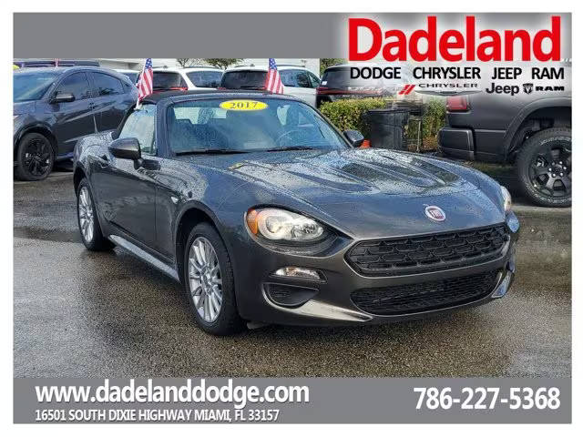 2017 FIAT 124 Spider Classica RWD photo