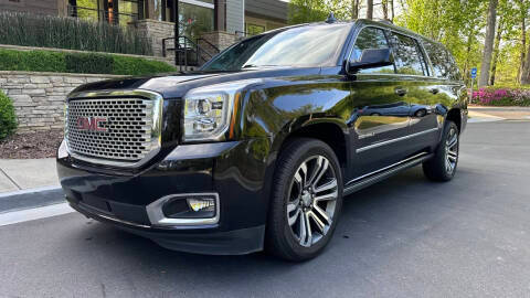 2017 GMC Yukon XL Denali RWD photo
