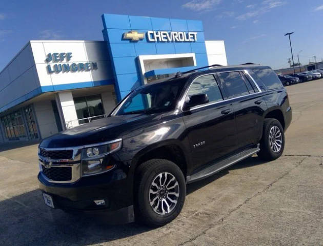 2017 Chevrolet Tahoe LT 4WD photo