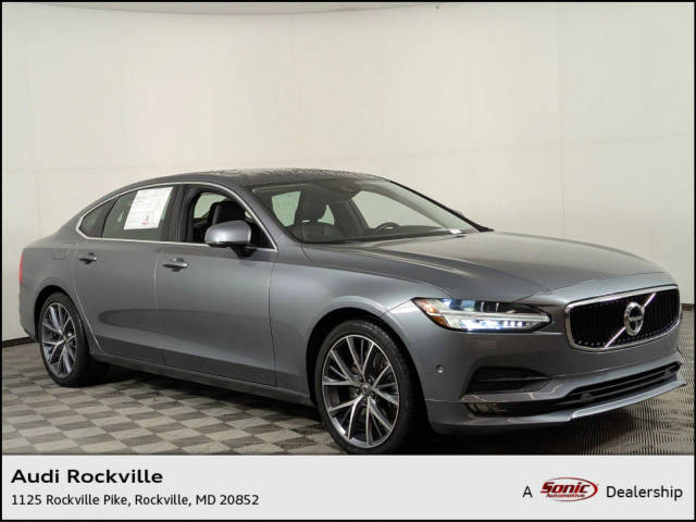 2018 Volvo S90 Momentum AWD photo