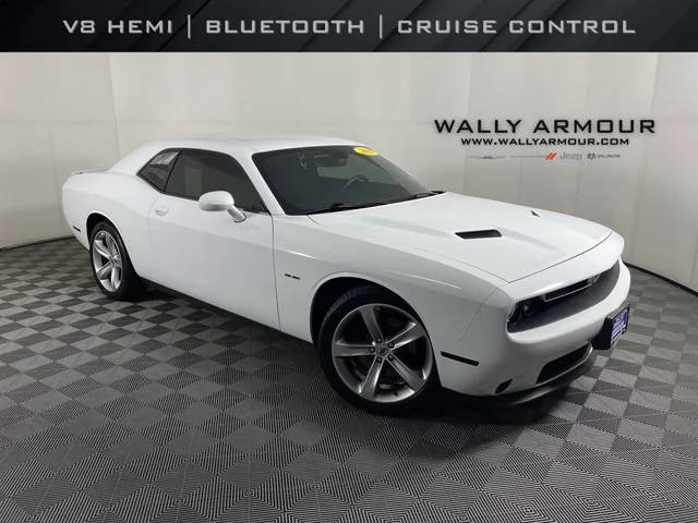 2017 Dodge Challenger R/T RWD photo