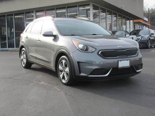 2017 Kia Niro LX FWD photo